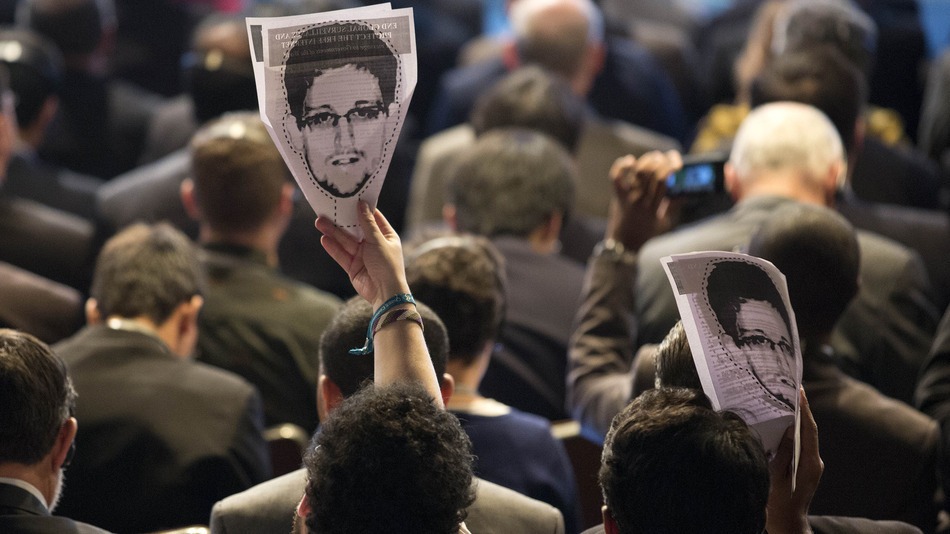 Snowden-images-brazil